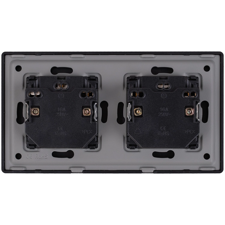 Gniazdo Poczwórne Plastikowe LINEA Czarne i Ramka Podwójna 2x Gniazdko MIUUN